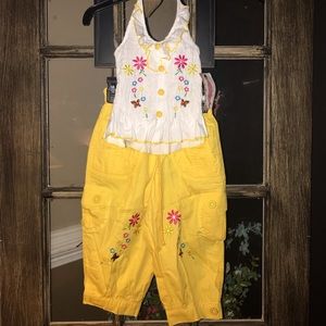 2 pc crop top and Capri sz 5